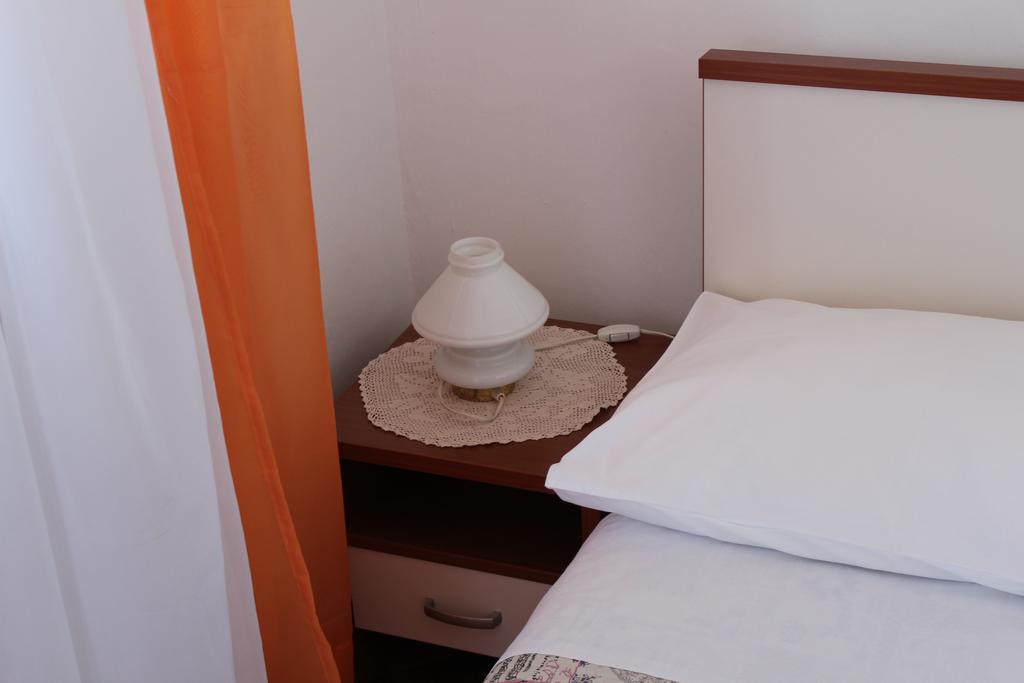 Apartment Muzic Mali Lošinj Quarto foto
